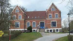 Vereinsgebäudeversicherung: jetzt wieder günstiger  