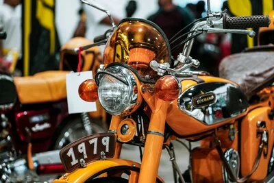 Versicherung für Oldtimer PKW, Busse, LKW und Kräder