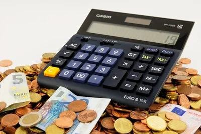 Versicherungen speziell für meine Kunden Der Versicherungsmakler arbeitet für seine Kunden kostenlos